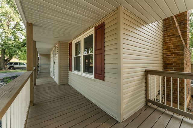 2377 South Hilton Avenue, Springfield, MO 65807