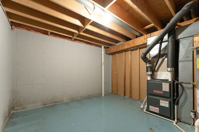 2377 South Hilton Avenue, Springfield, MO 65807
