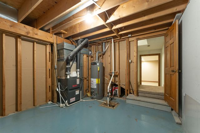 2377 South Hilton Avenue, Springfield, MO 65807