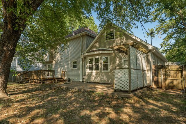 2377 South Hilton Avenue, Springfield, MO 65807