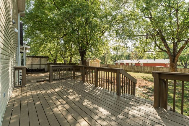 2377 South Hilton Avenue, Springfield, MO 65807