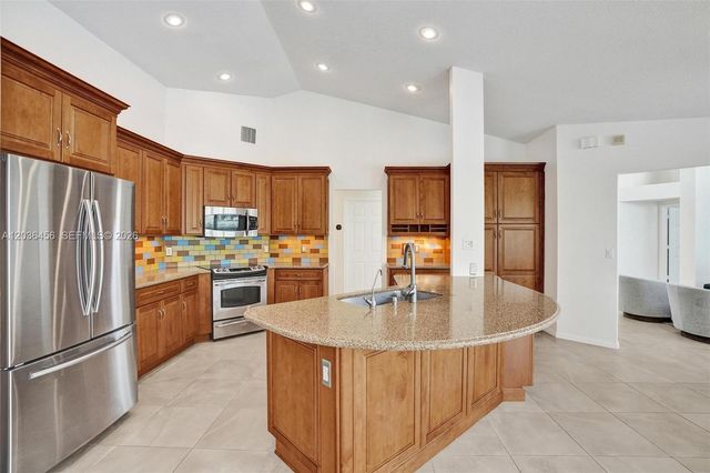 2863 E Abiaca Circle, Davie, FL 33328