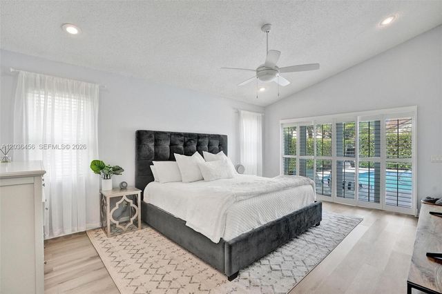 2863 E Abiaca Circle, Davie, FL 33328