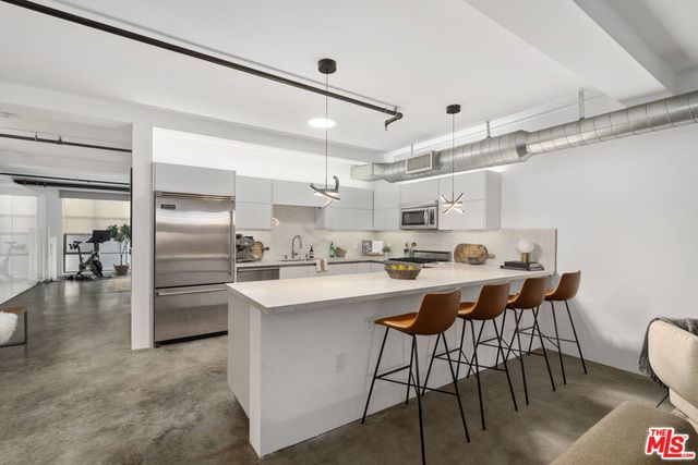 1046 Princeton Drive 105, Marina Del Rey, CA 90292