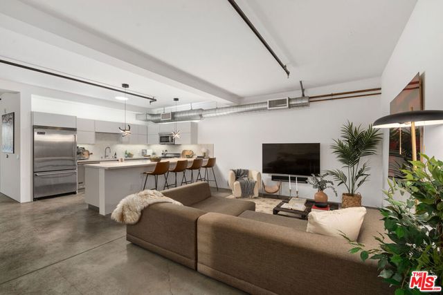 1046 Princeton Drive 105, Marina Del Rey, CA 90292