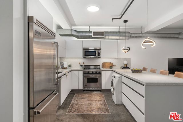 1046 Princeton Drive 105, Marina Del Rey, CA 90292