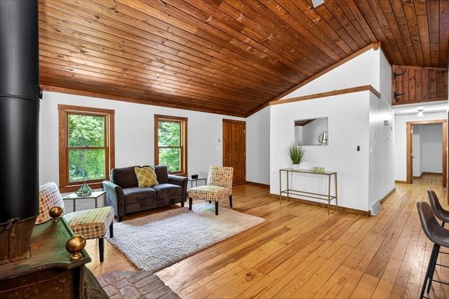 67 Chmura Rd, Hadley, MA 01035