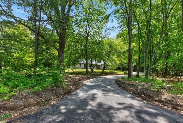 67 Chmura Rd, Hadley, MA 01035