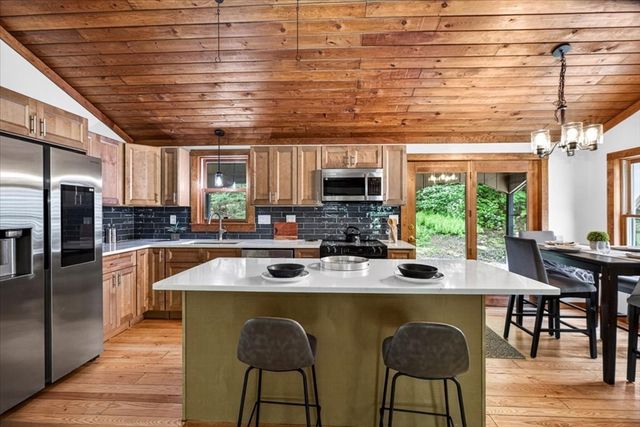 67 Chmura Rd, Hadley, MA 01035