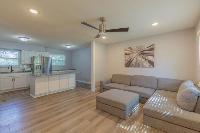 4007 E Freedom Circle, Ooltewah, TN 37363