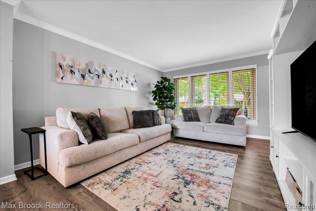 24248 Hampton Hill Street, Novi, MI 48375