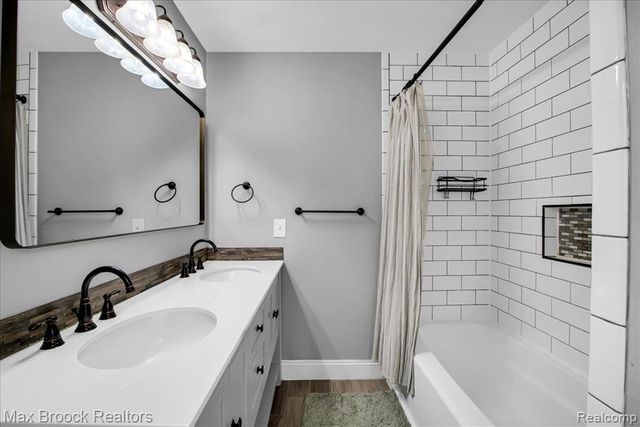 24248 Hampton Hill Street, Novi, MI 48375