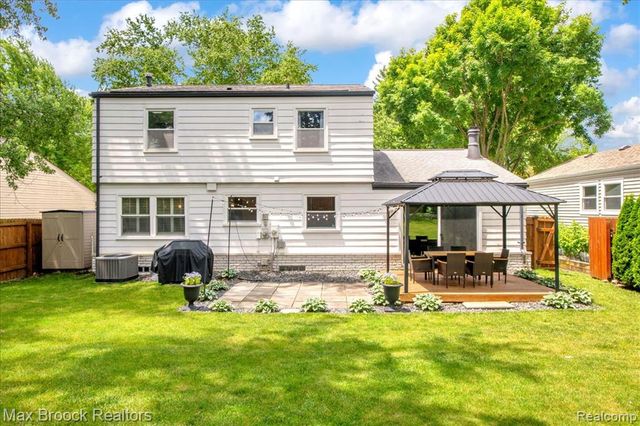 24248 Hampton Hill Street, Novi, MI 48375