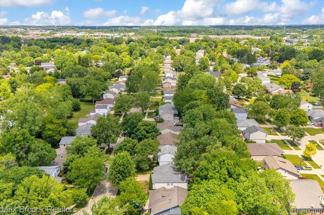 24248 Hampton Hill Street, Novi, MI 48375