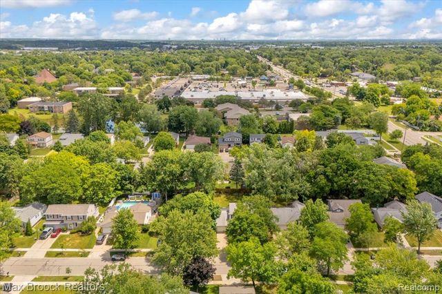 24248 Hampton Hill Street, Novi, MI 48375