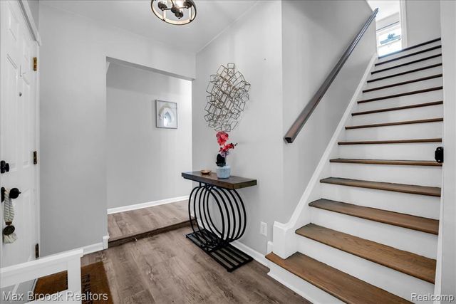 24248 Hampton Hill Street, Novi, MI 48375