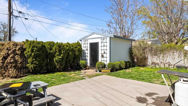 818 S Juniper St, Kennewick, WA 99336