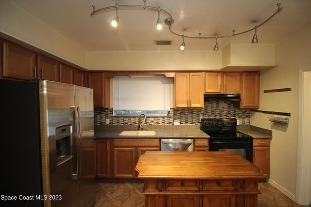 2108 Oak Street, Melbourne, FL 32901