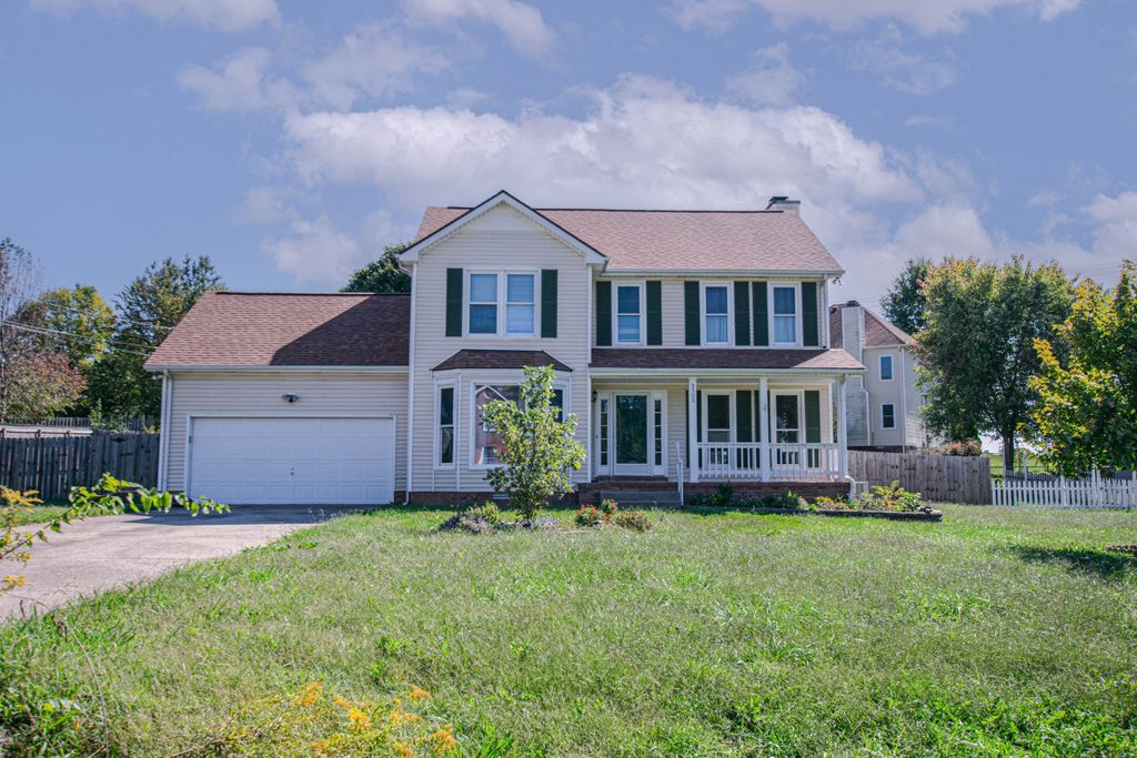 3303 N Henderson Way, Clarksville, TN 37042