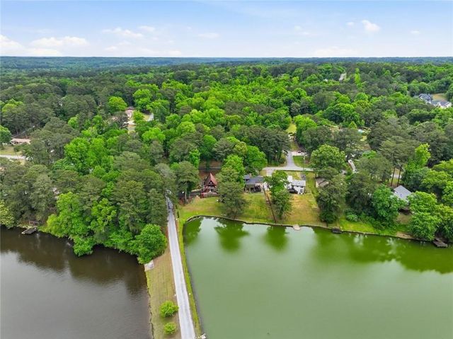 2569 Lake Capri Drive, Conyers, GA 30012