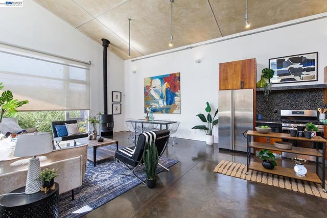 755 Folger Ave, Berkeley, CA 94710