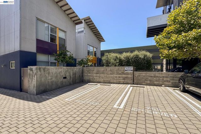 755 Folger Ave, Berkeley, CA 94710