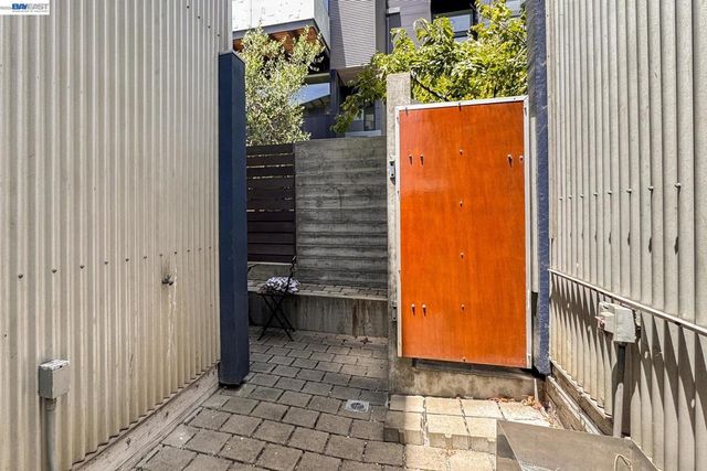 755 Folger Ave, Berkeley, CA 94710