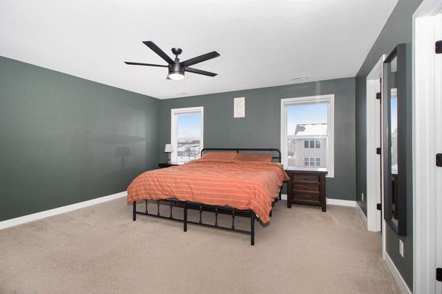 528 Hampton Manor Court, Valparaiso, IN 46385