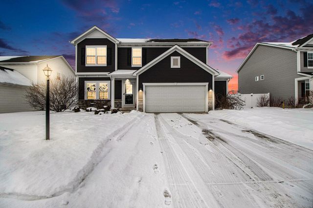 528 Hampton Manor Court, Valparaiso, IN 46385