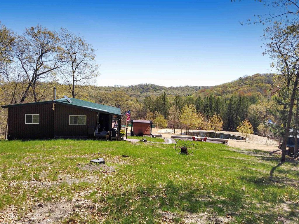 17511 Havenwood RD Road, Sparta, WI 54656