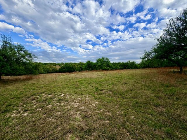 768 N Walnut Springs RD, Johnson City, TX 78636