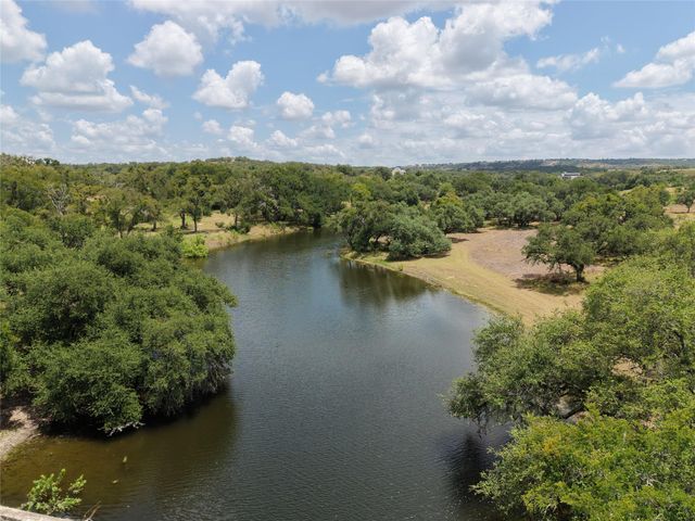 768 N Walnut Springs RD, Johnson City, TX 78636
