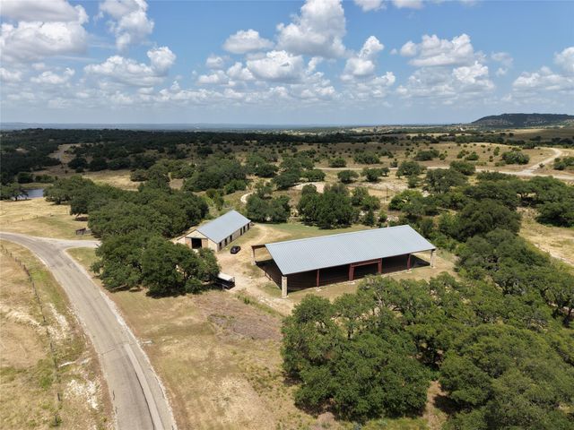 768 N Walnut Springs RD, Johnson City, TX 78636