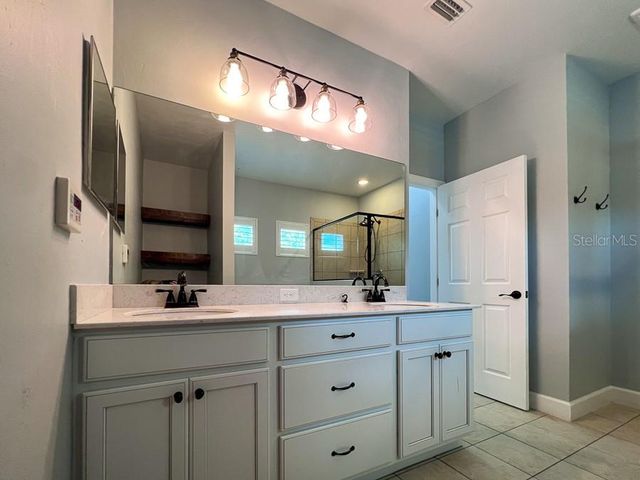 5105 NW 22ND STREET, Gainesville, FL 32605