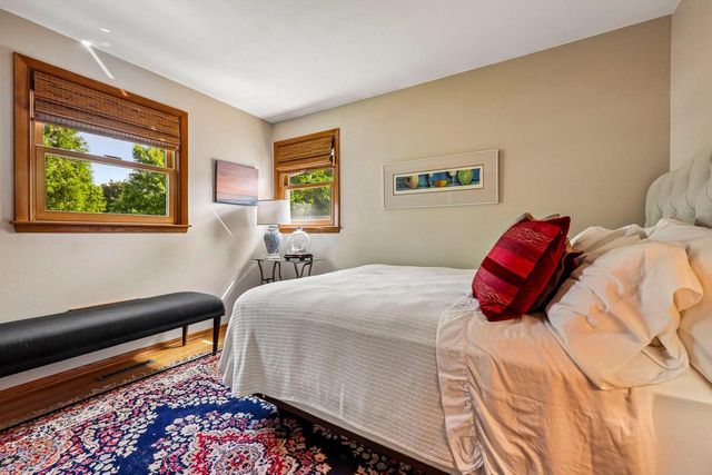 21700 Ann Rita DRIVE, Brookfield, WI 53045