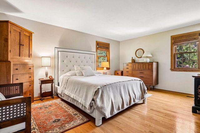 21700 Ann Rita DRIVE, Brookfield, WI 53045