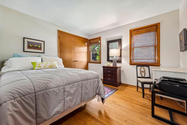 21700 Ann Rita DRIVE, Brookfield, WI 53045