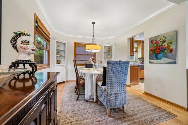 21700 Ann Rita DRIVE, Brookfield, WI 53045