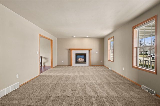 153 Yacoub LANE, Fond Du Lac, WI 54935