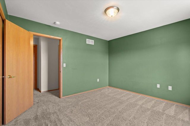 153 Yacoub LANE, Fond Du Lac, WI 54935