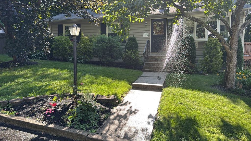 71 Steven Drive, West Warwick, RI 02893