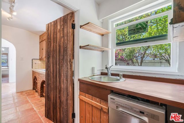 12255 Addison Street, Valley Village, CA 91607