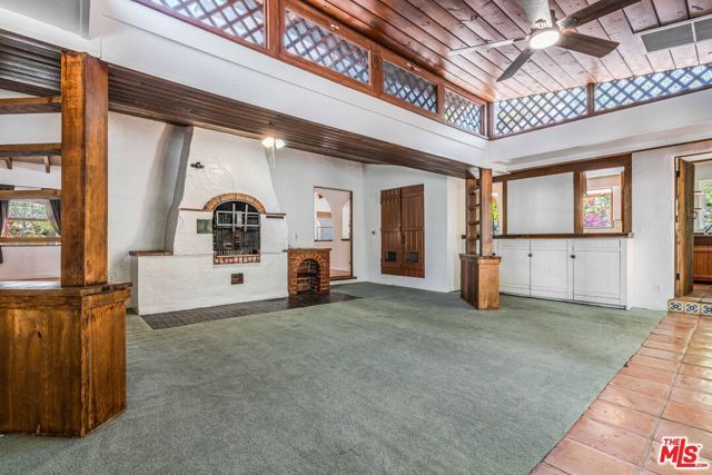 12255 Addison Street, Valley Village, CA 91607