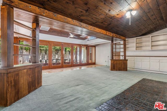 12255 Addison Street, Valley Village, CA 91607