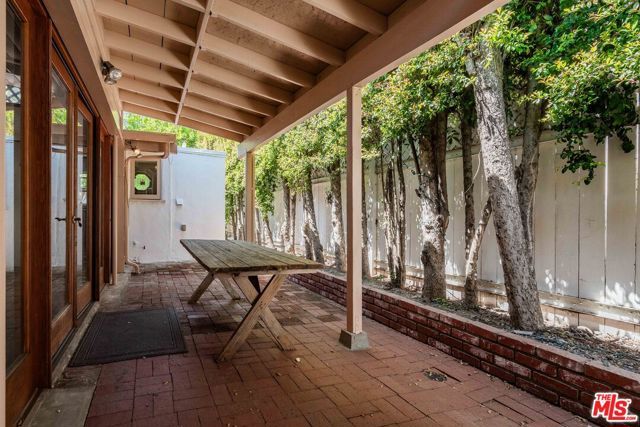 12255 Addison Street, Valley Village, CA 91607