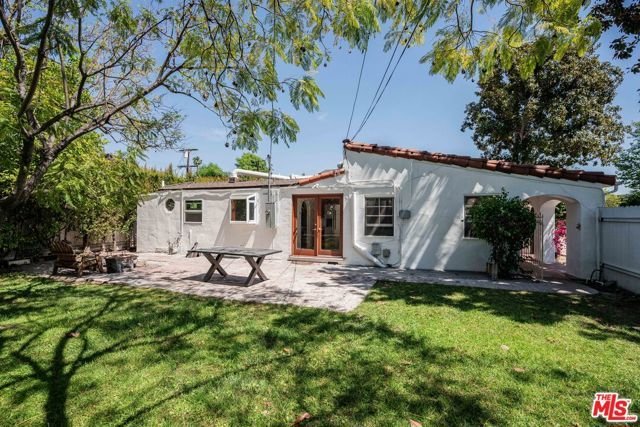 12255 Addison Street, Valley Village, CA 91607