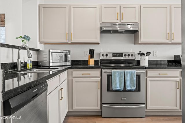 3581 S LARKSPUR Way, Chandler, AZ 85248