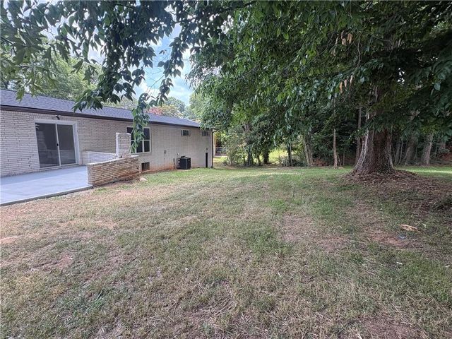 2735 Kings Park Circle, Decatur, GA 30034