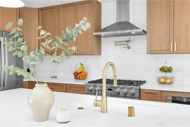 2430 Marber, Long Beach, CA 90815