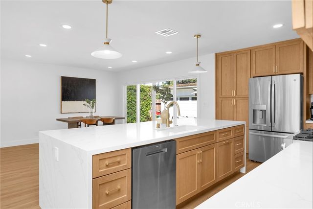 2430 Marber, Long Beach, CA 90815